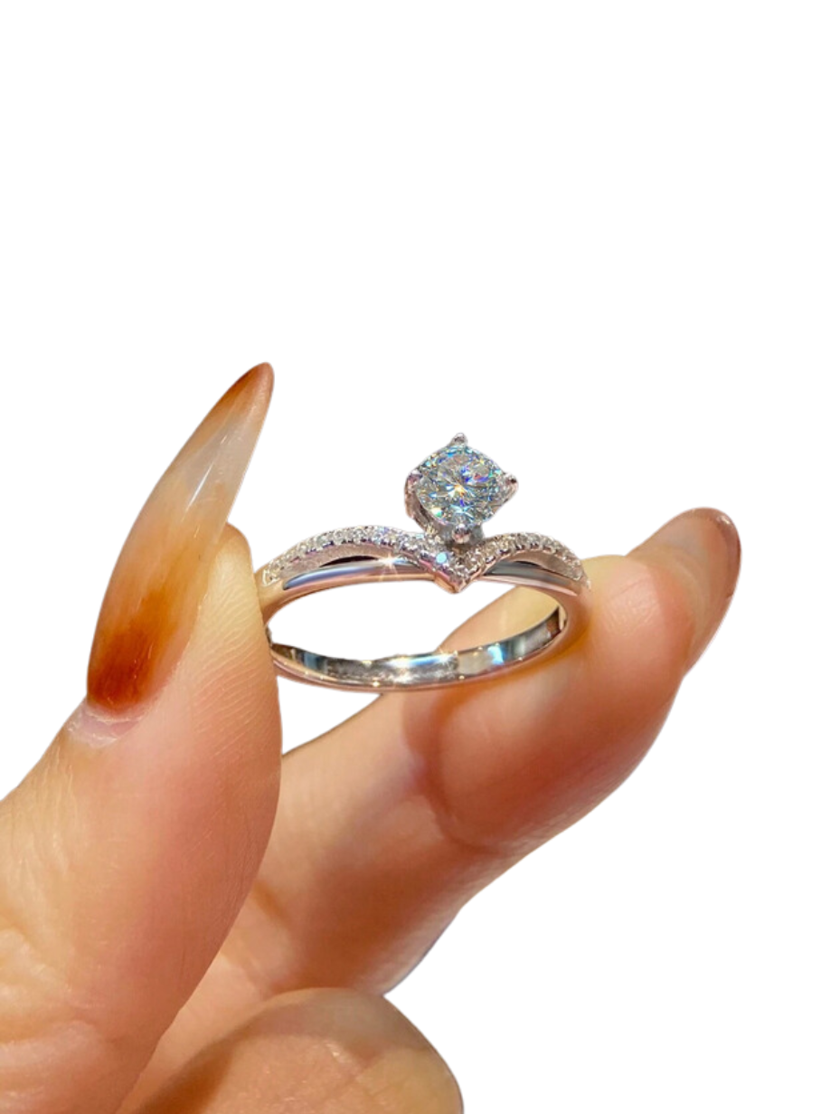 V-Shaped Crown Ring | Dazzling Moissanite Accent