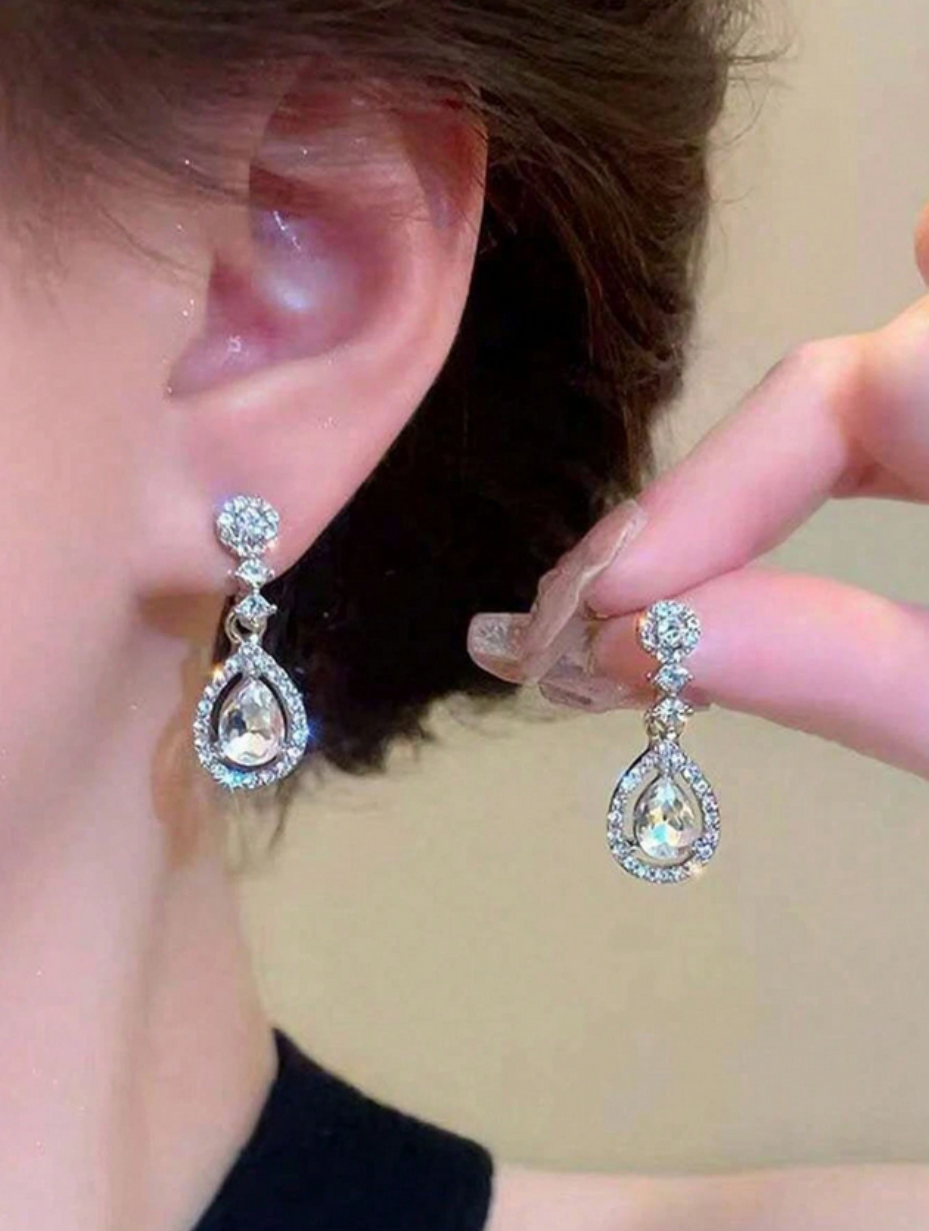 Teardrop Stud Earrings | S925 Sterling Silver