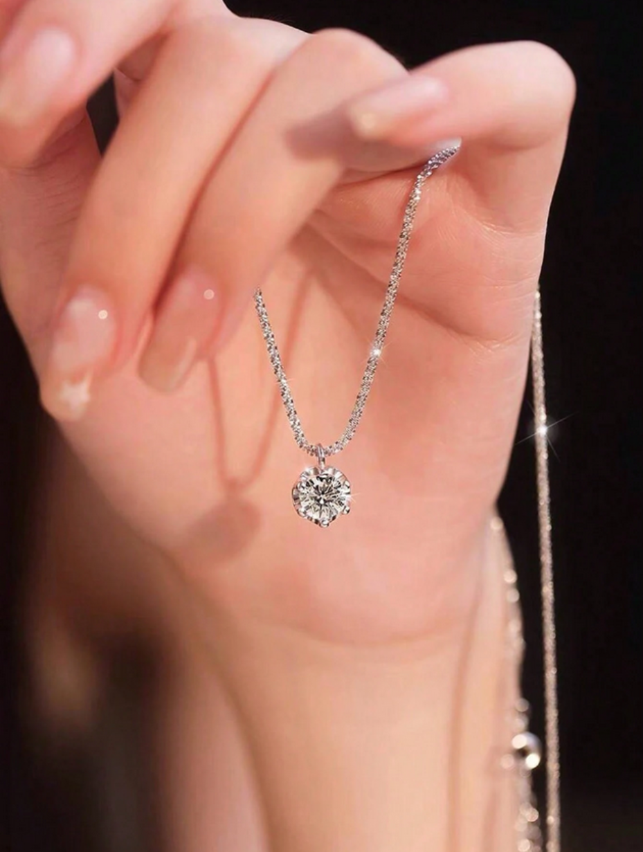 Fashionable Moissanite Pendant Necklace | S925 Sterling Silver