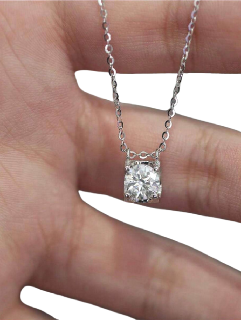 Premium Moissanite Pendant Necklace | Elegant Design