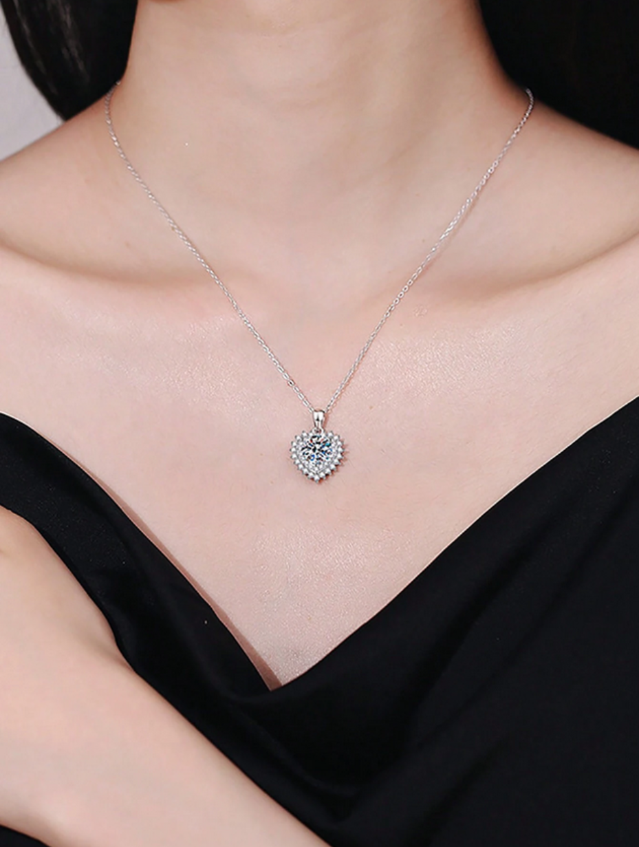 Luxury 925 Sterling Silver Moissanite Heart Necklace | Exquisite Jewelry