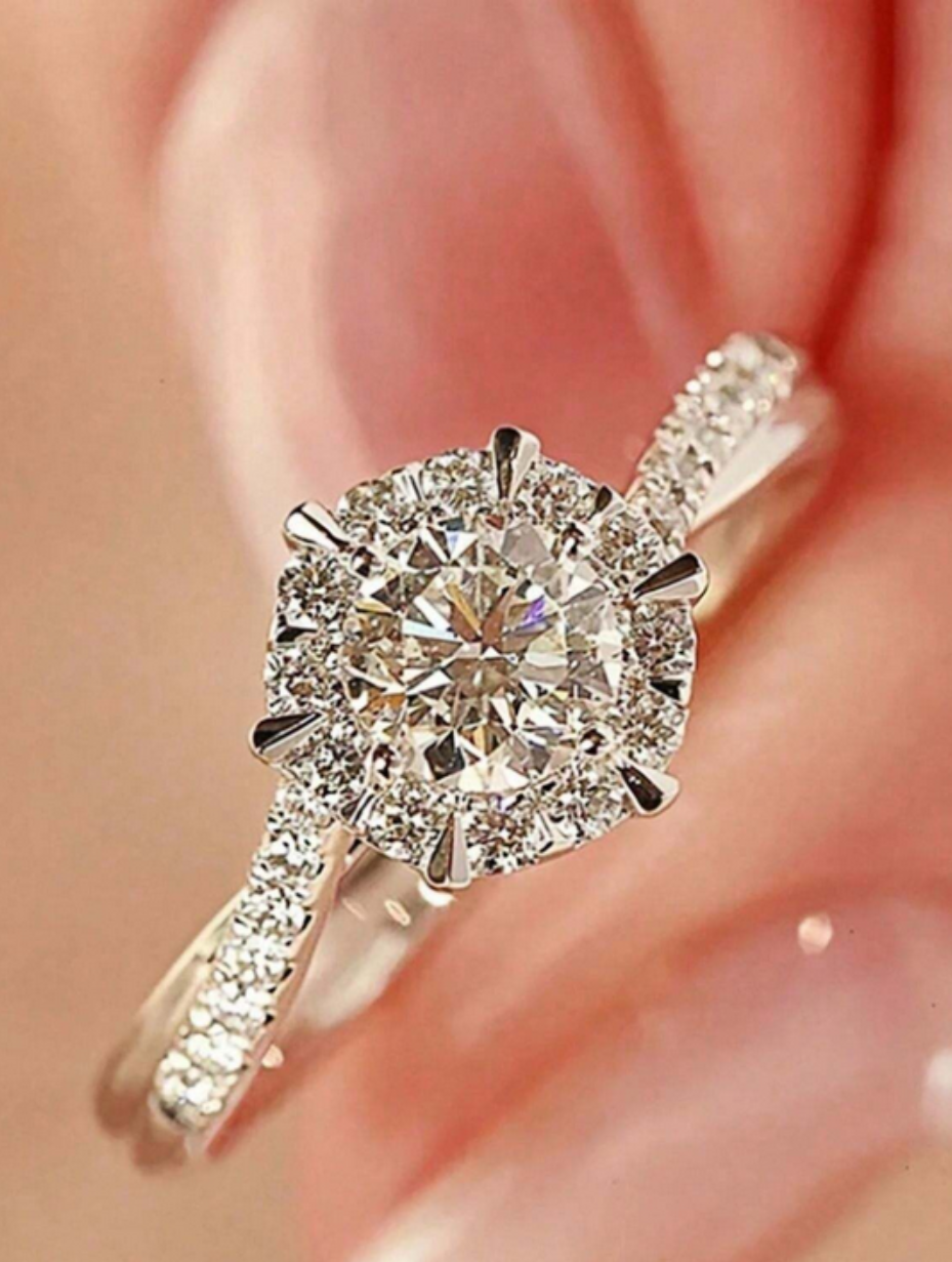 Sunflower Halo Moissanite Ring | S925 Sterling Silver