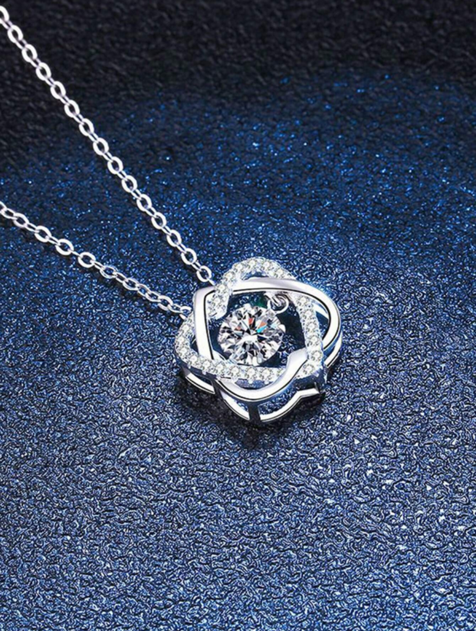 Exquisite Moissanite Star Necklace | Sparkling Design