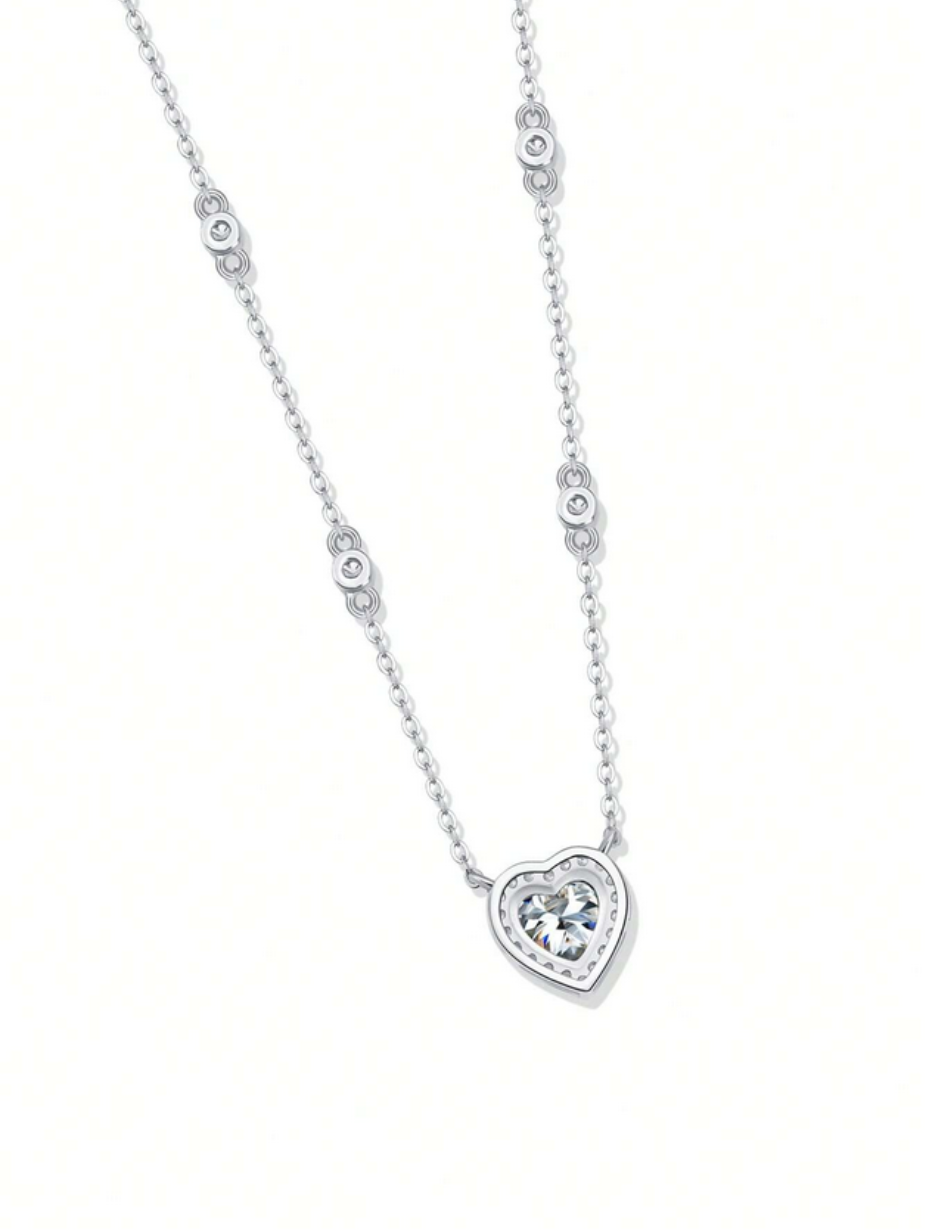 Moissanite Pendant Necklace | Elegant Gift for Her